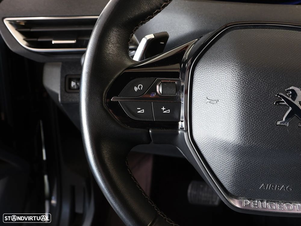 Peugeot 3008 1.2 PureTech Allure EAT8 - 22