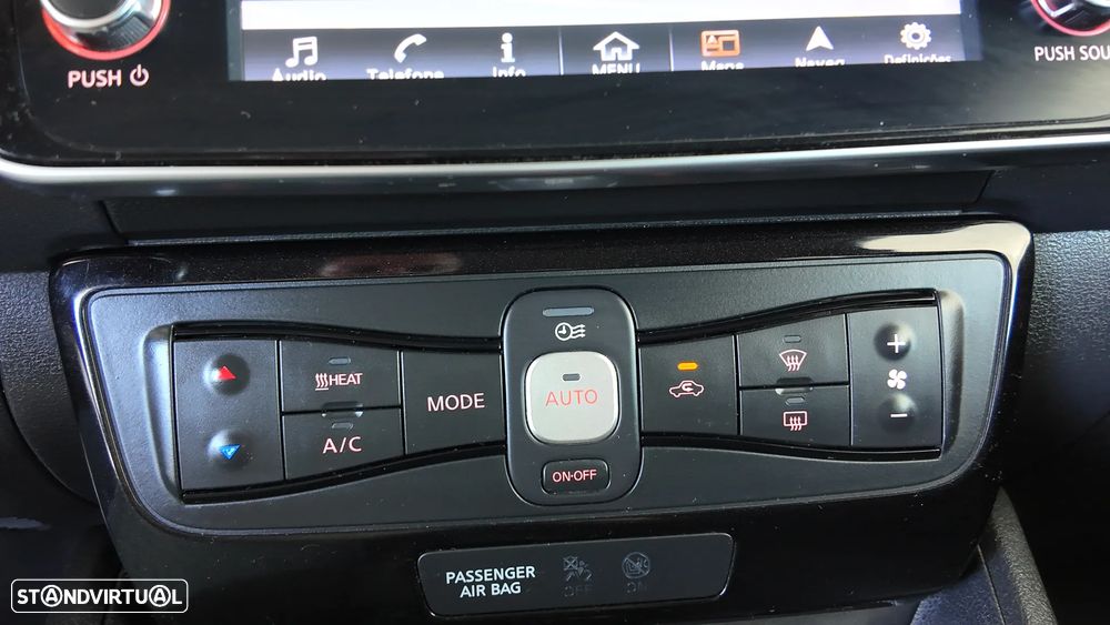 Nissan Leaf N-Connecta - 27