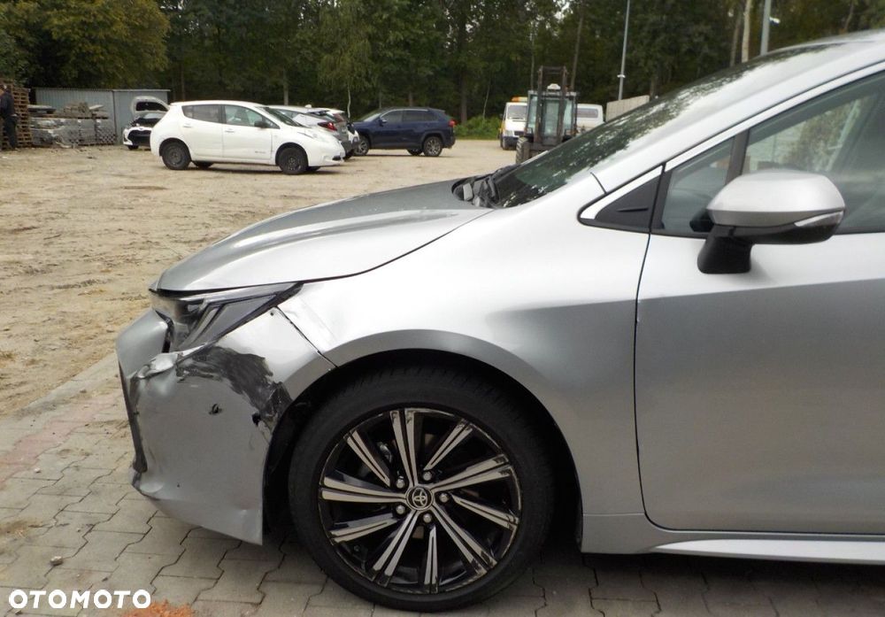 Toyota Corolla - 13