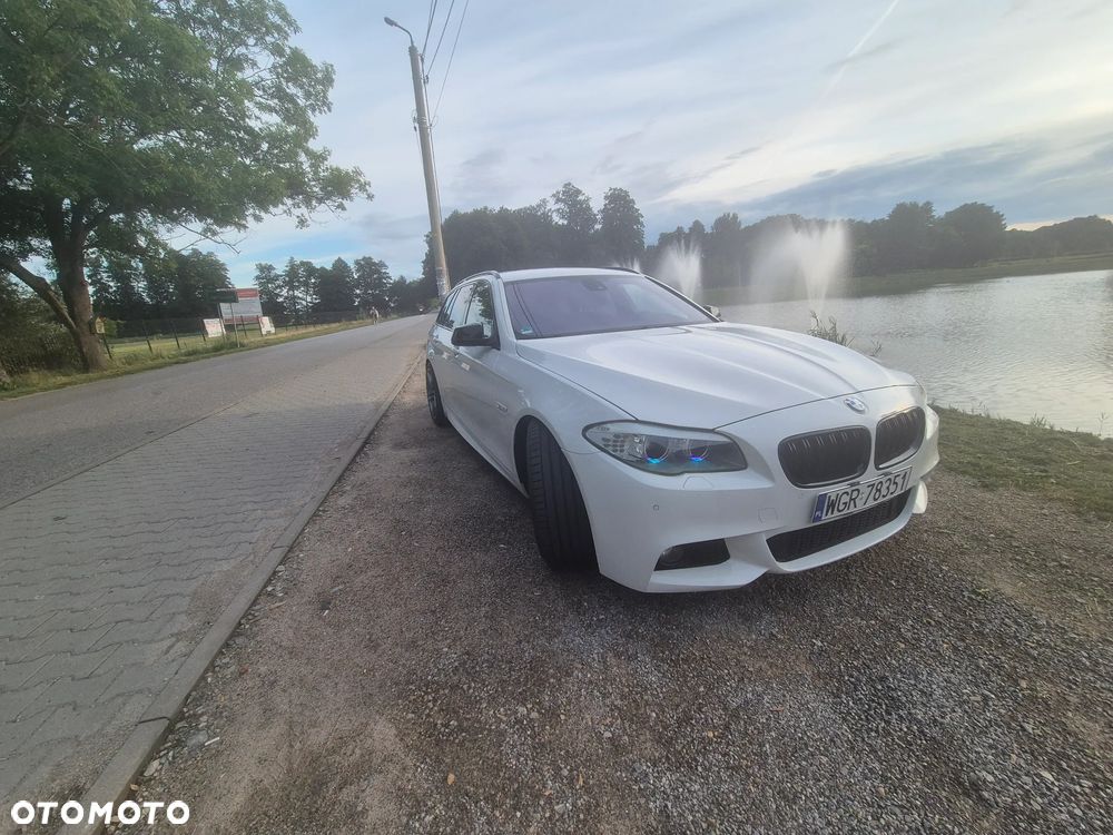 BMW Seria 5 530d xDrive - 16