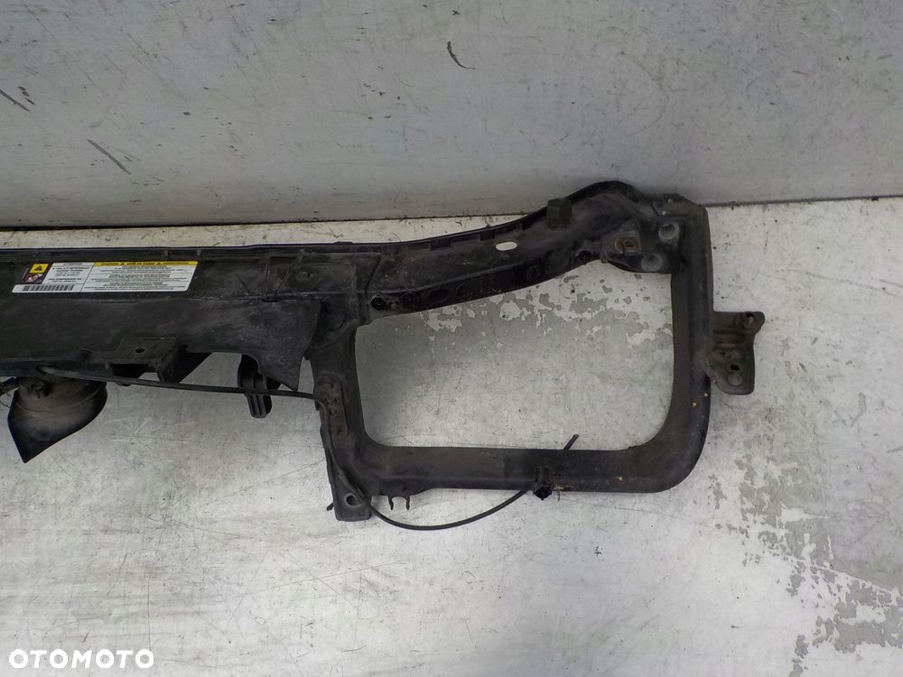 551 CHRYSLER 300 C PAS PRZEDNI BELKA - 5