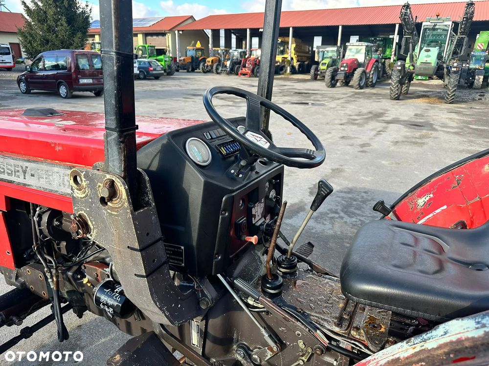 Massey Ferguson 174F - 6