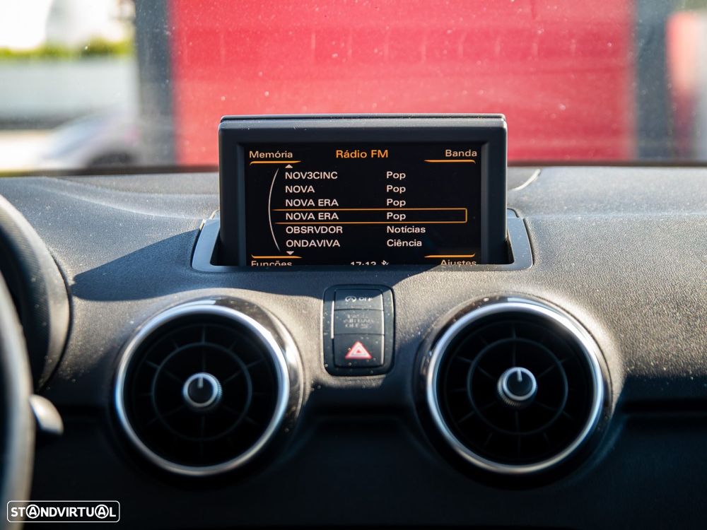 Audi A1 1.6 TDI S-line - 21