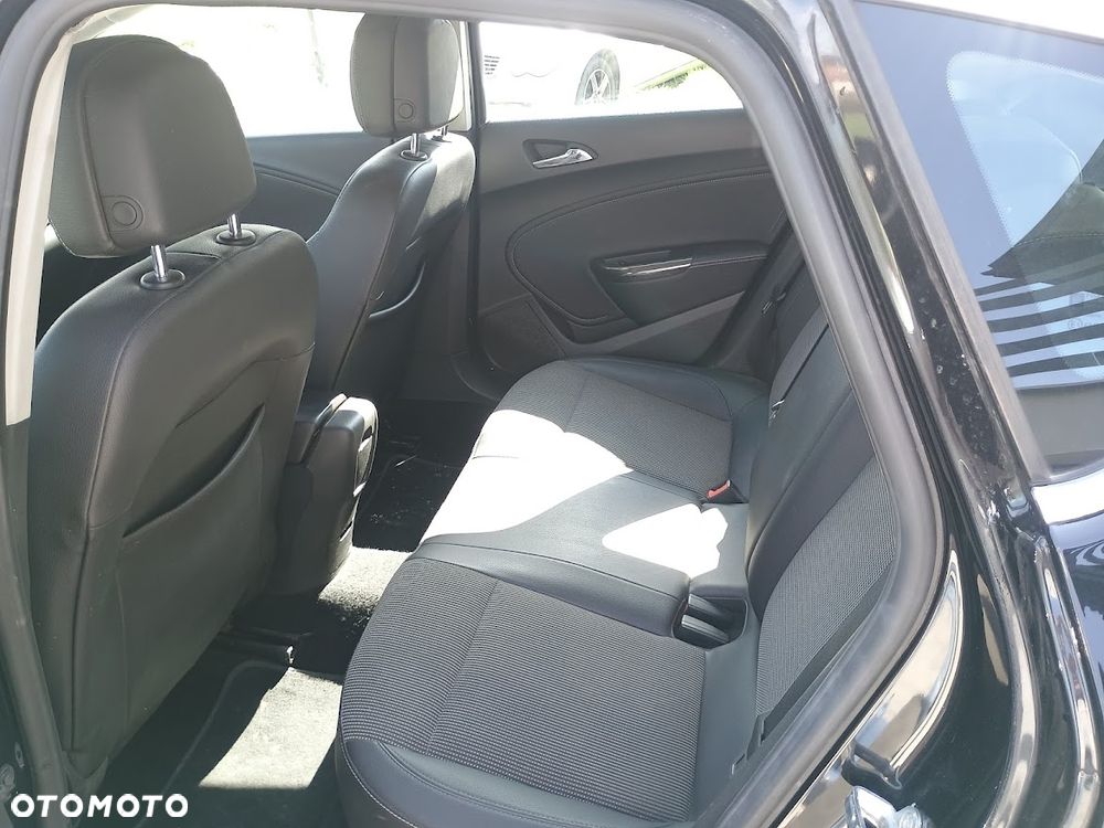 Opel Astra 1.4 Enjoy - 17