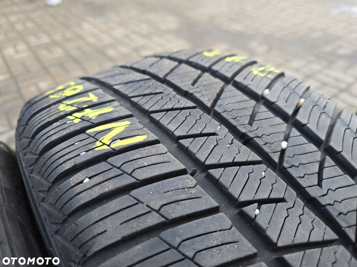 BARUM POLARIS 5 215/55R16 97H XL 2x 6mm 21R - 2
