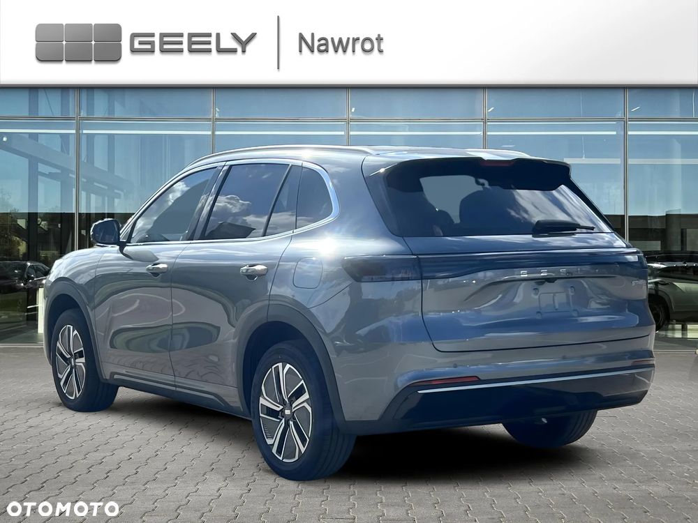 Geely Starray EM-i 1.5 PHEV Pro - 4