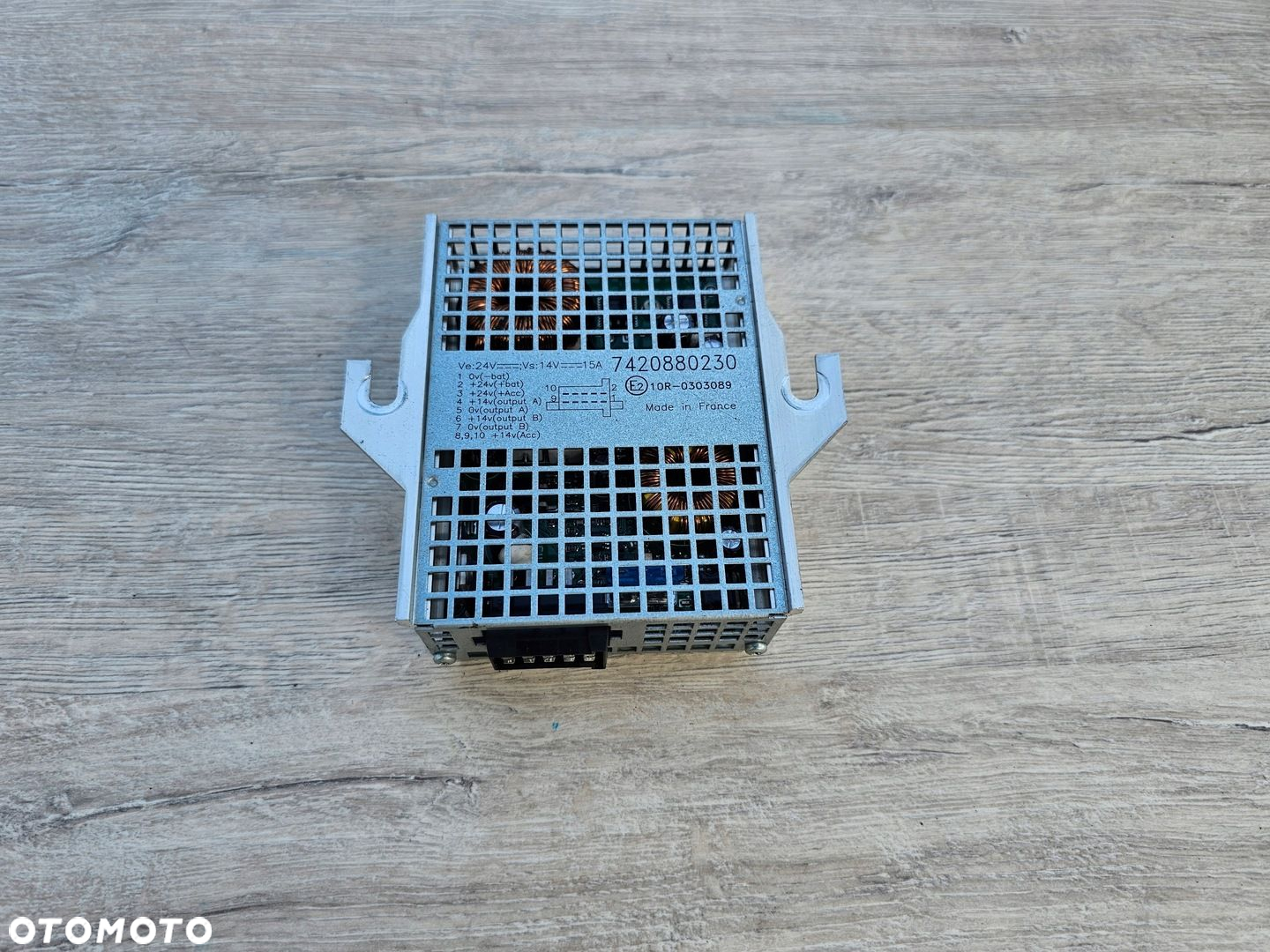 PRZETWORNICA REDUKTOR NAPIĘCIA 24V 12V RENAULT MIDLUM DAF LF 45 55 CF XF 7420880230 - 2
