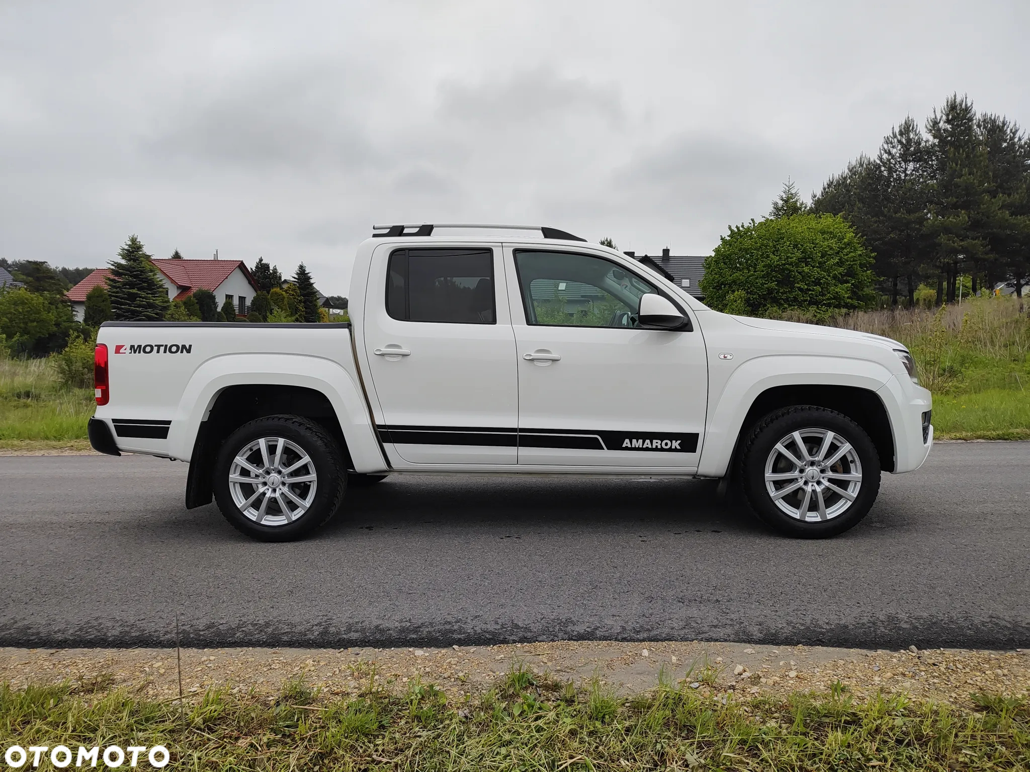 Volkswagen Amarok 3.0 V6 TDI 4Mot Comfortline - 9