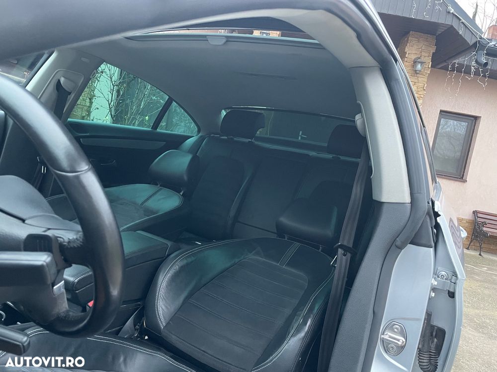 Volkswagen Passat CC - 17