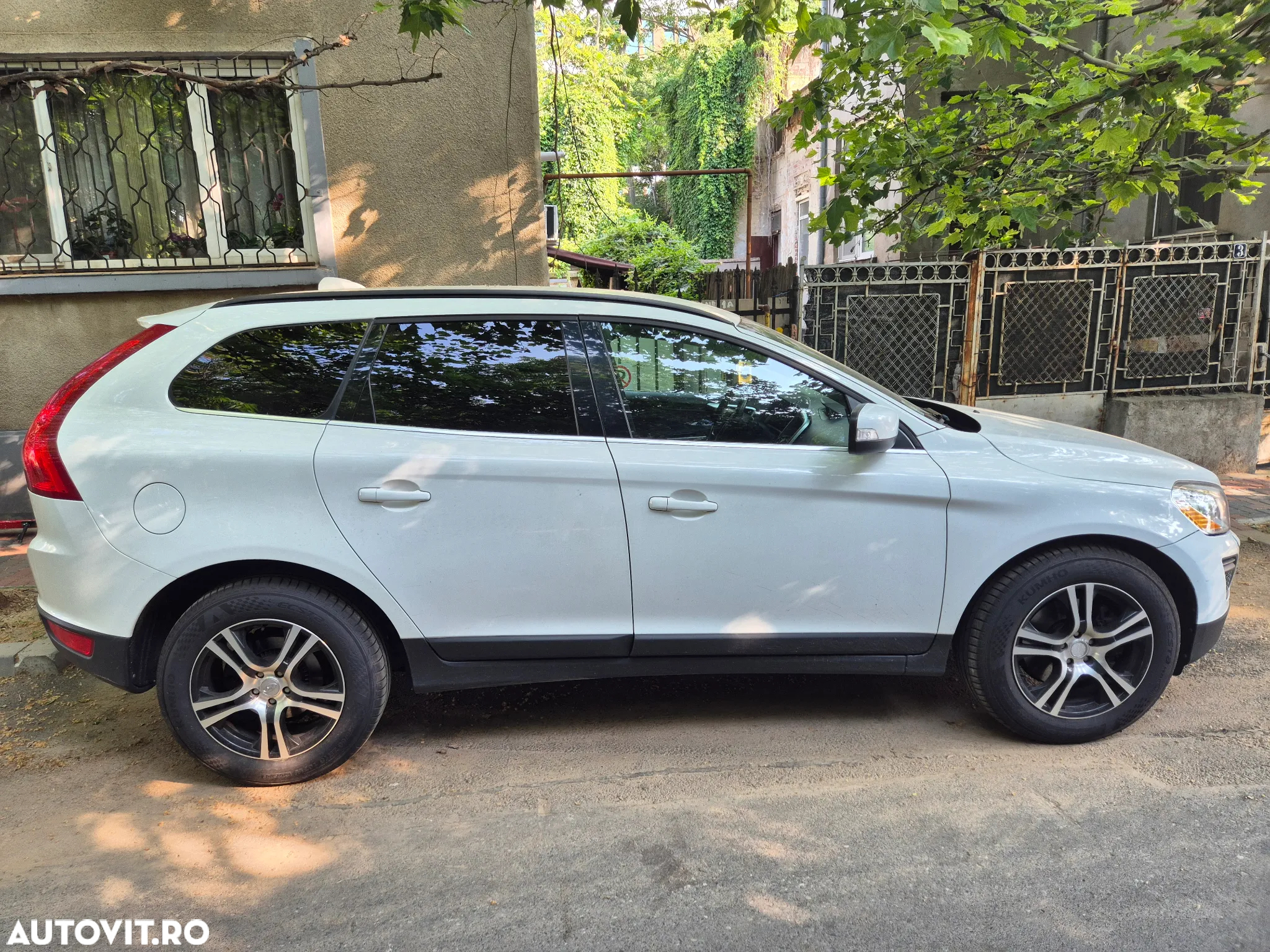 Volvo XC 60 D5 AWD A6 Basic - 5