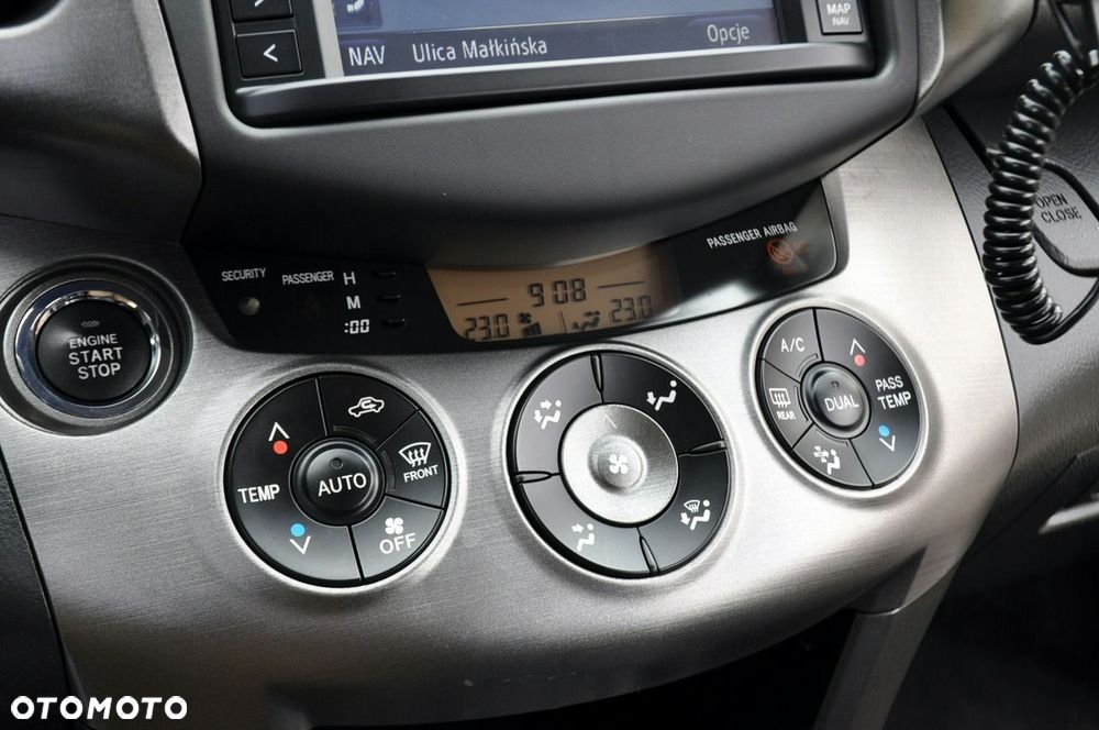 Toyota RAV4 - 33