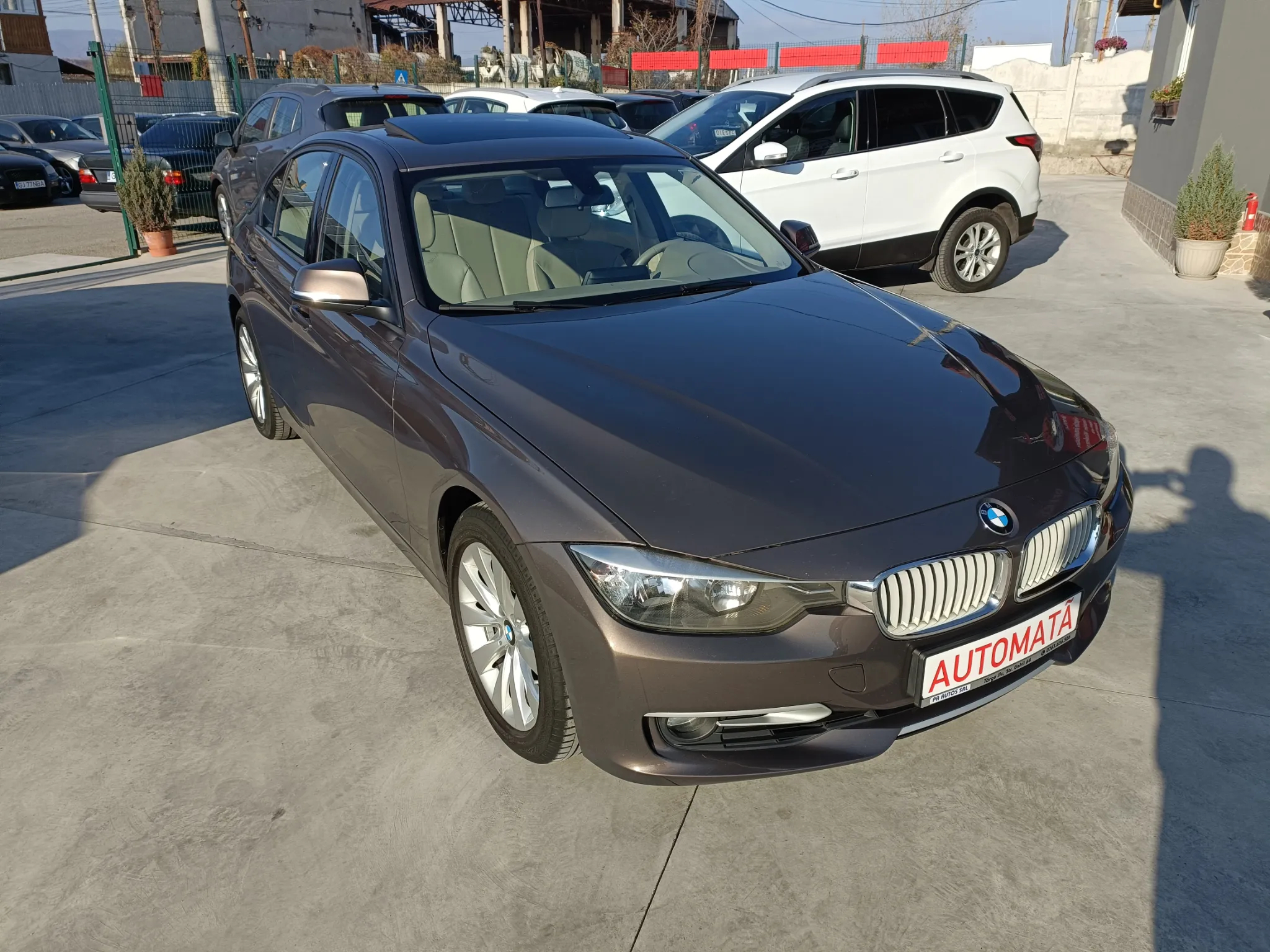 BMW Seria 3 320i AT - 19