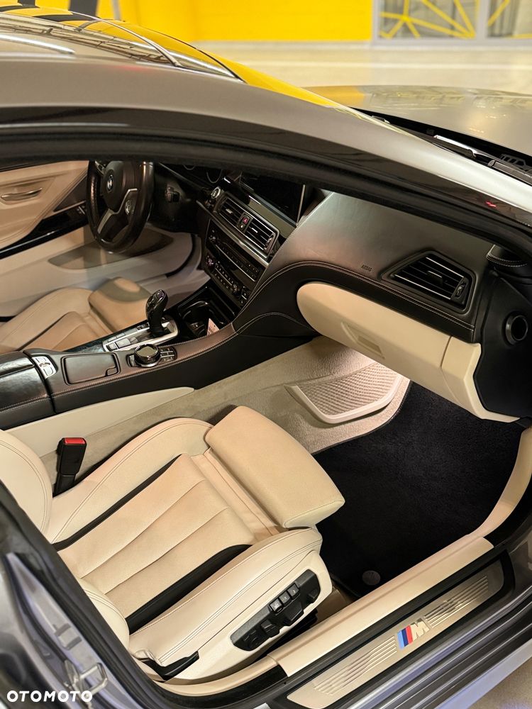 BMW Seria 6 650i - 12