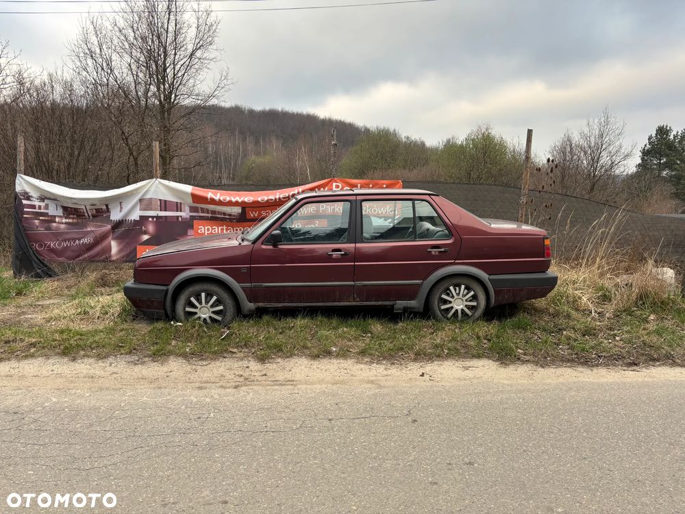 Volkswagen Jetta - 16