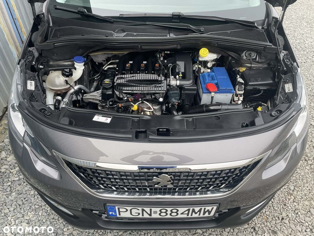 Peugeot 2008 1.2 Pure Tech Allure S&S - 13