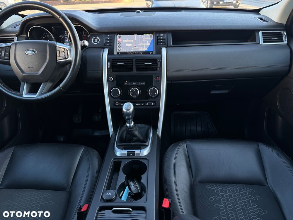 Land Rover Discovery Sport - 21