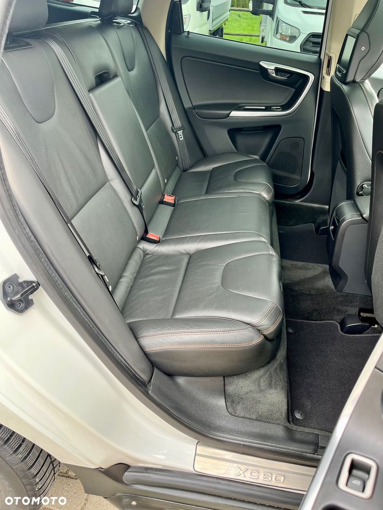 Volvo XC 60 - 26