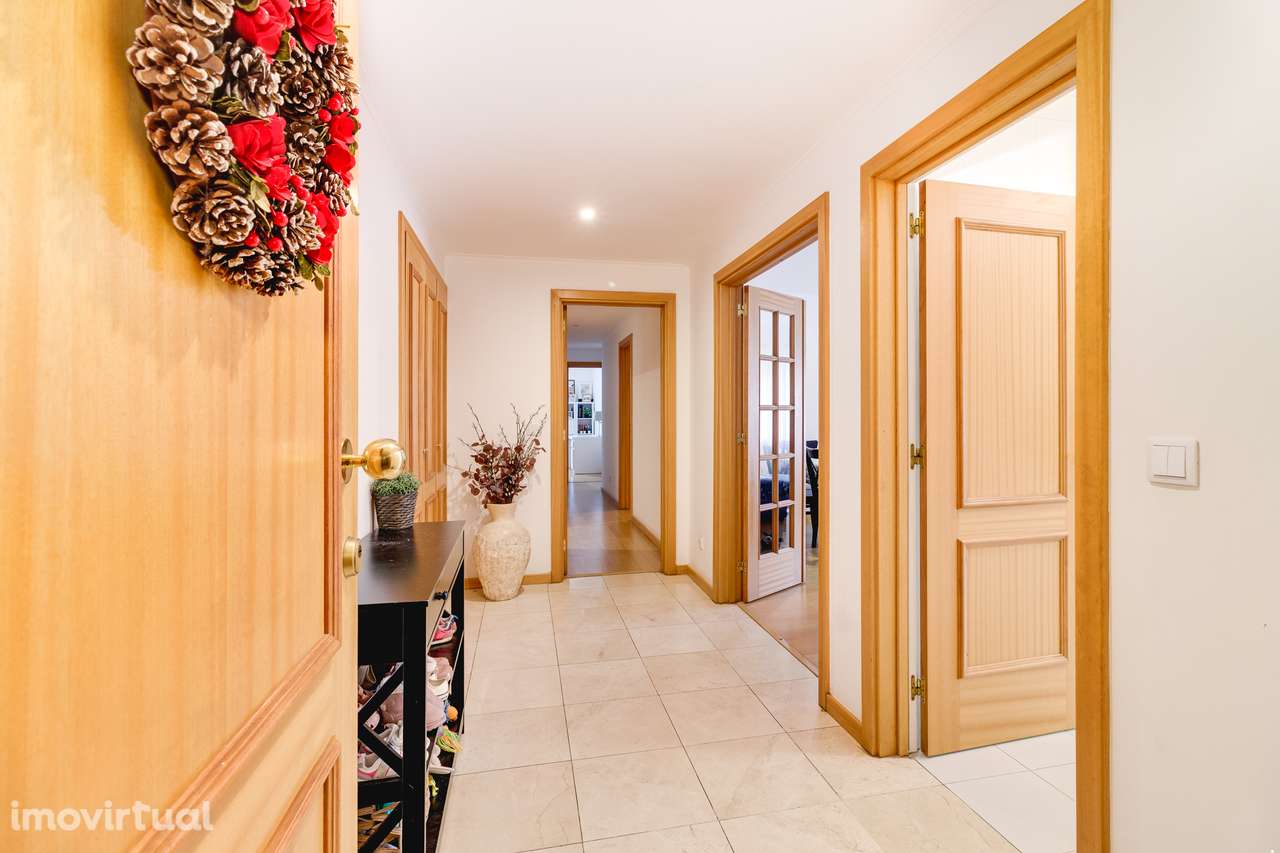 APARTAMENTO T3 | 150 M² | ARRECADAÇÃO | GARAGEM | LUMIAR - Grande imagem: 4/28