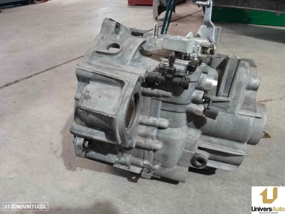 CAIXA VELOCIDADES VOLKSWAGEN TOURAN 2005 -HDU - 4