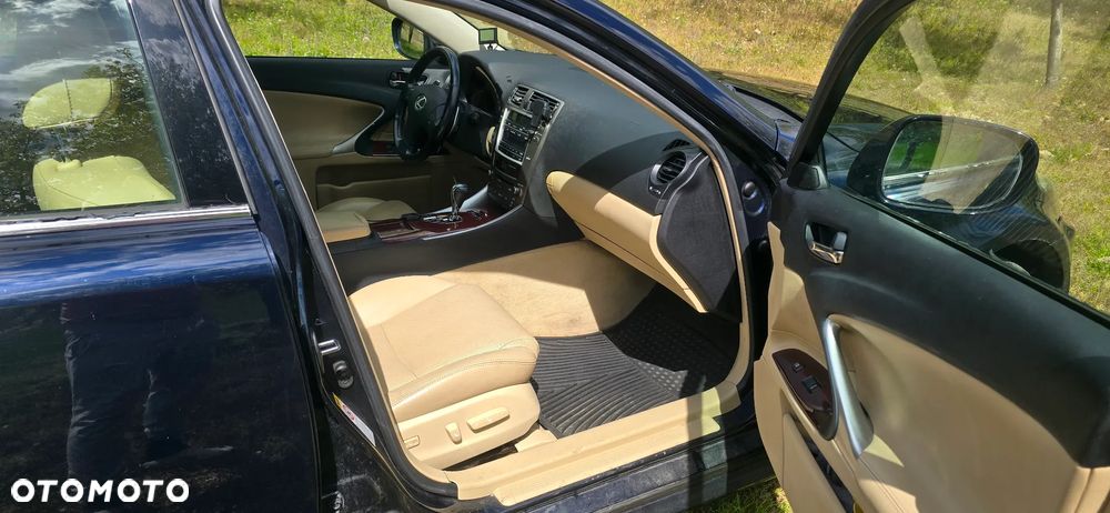 Lexus IS 250 - 21