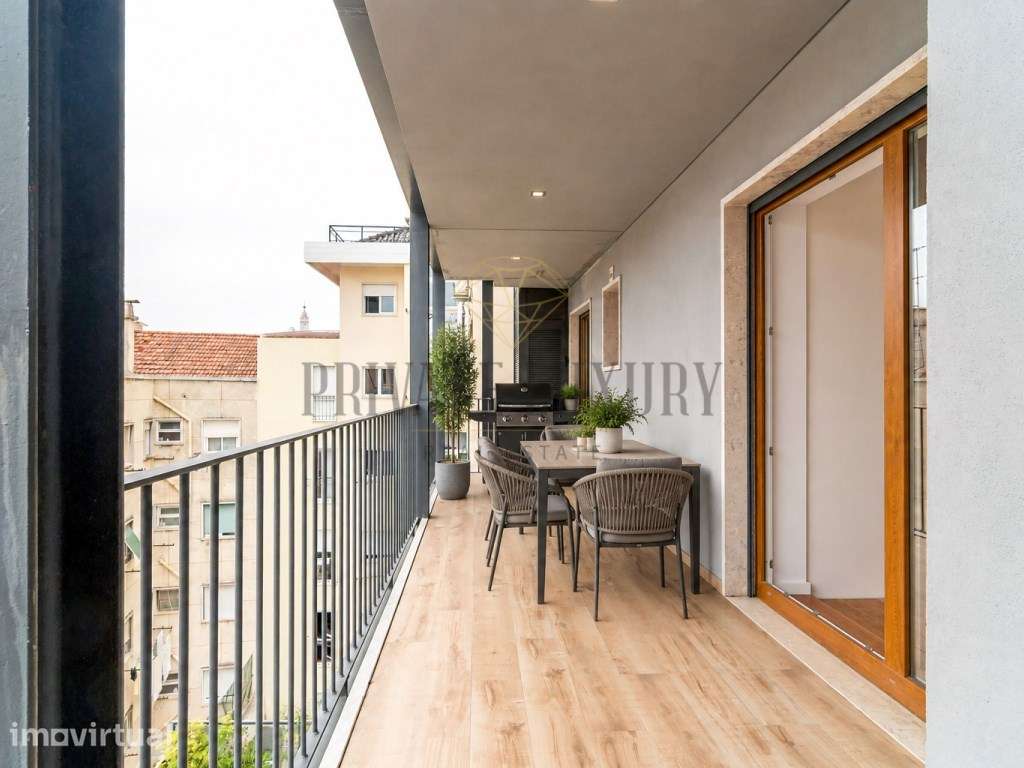 Lapa | T4 com 2 Suítes, Garagem e Varanda Sul | Edifício de 2019 - Grande imagem: 5/27