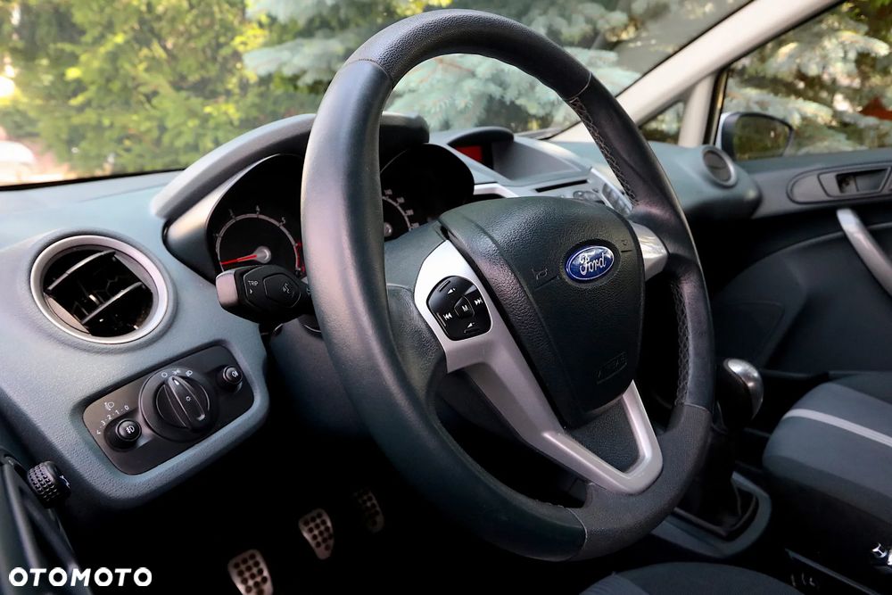 Ford Fiesta 1.25 Platinium X EU5 - 8