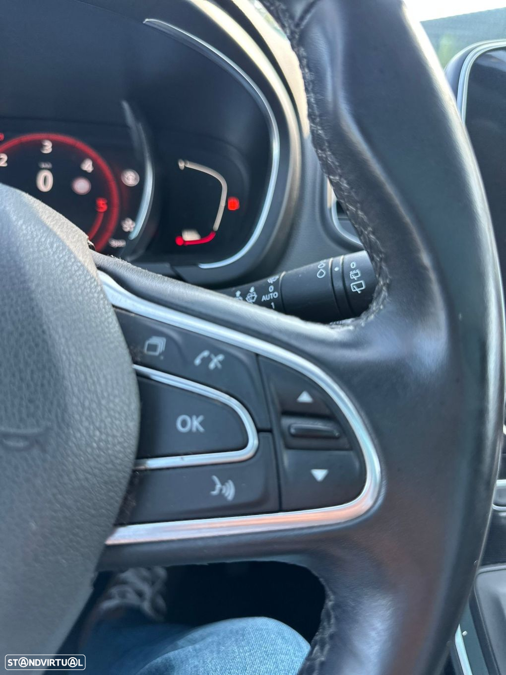 Renault Grand Scénic 1.5 dCi Bose Edition EDC SS - 23