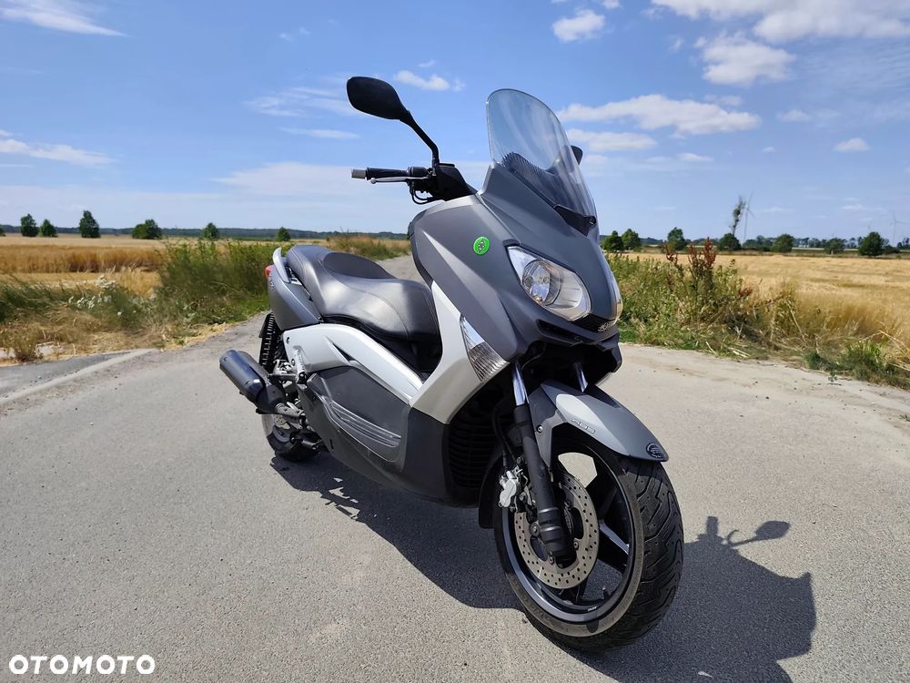 Yamaha X-max - 1