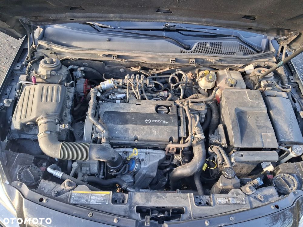 Opel Insignia 1.6 Turbo Sport - 2