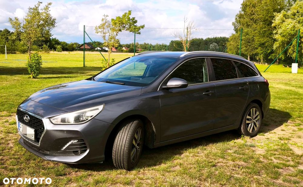 Hyundai i30 1.4 T-GDI Family+ - 2