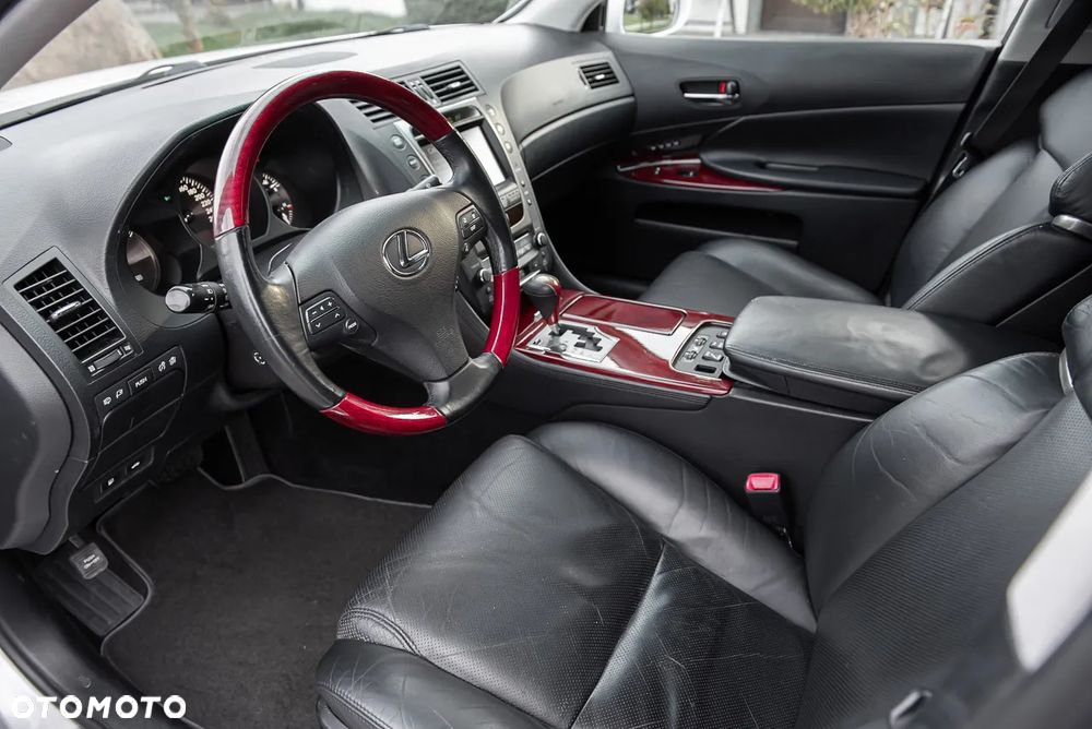 Lexus GS 450h - 17