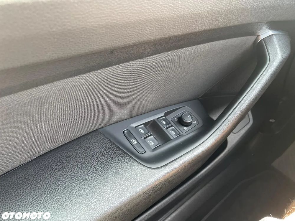 Volkswagen Passat ver-2-0-tdi-bmt-comfortline-dsg7 - 38