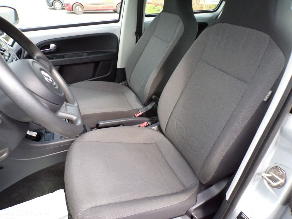 Volkswagen up! - 27