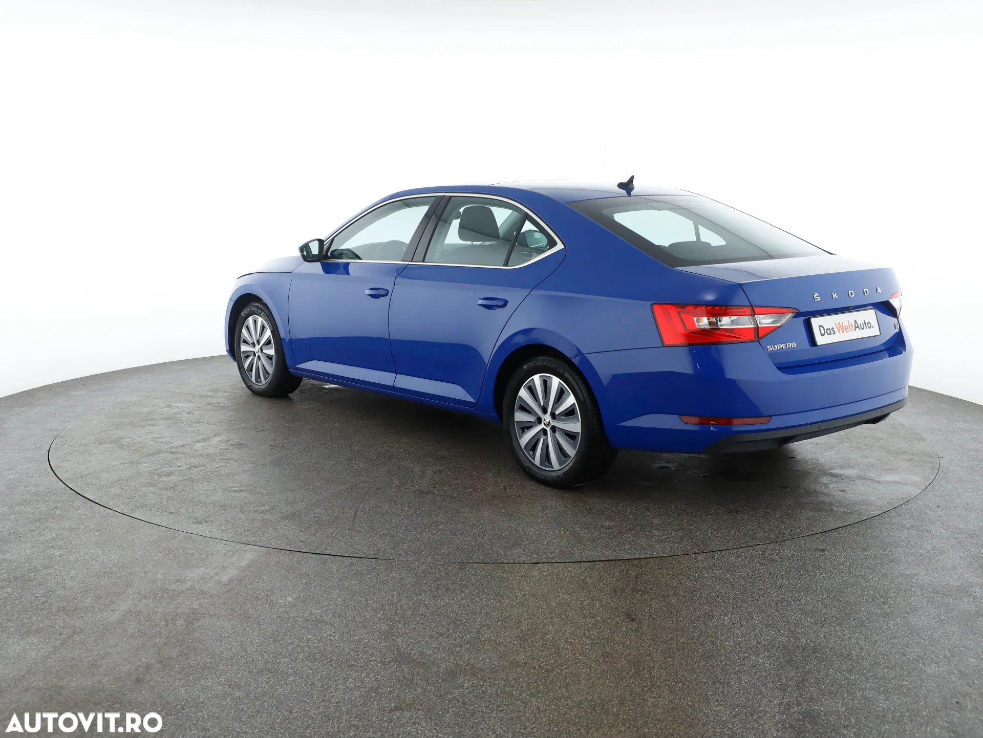 Skoda Superb 1.4 TSI iV DSG Ambition - 3