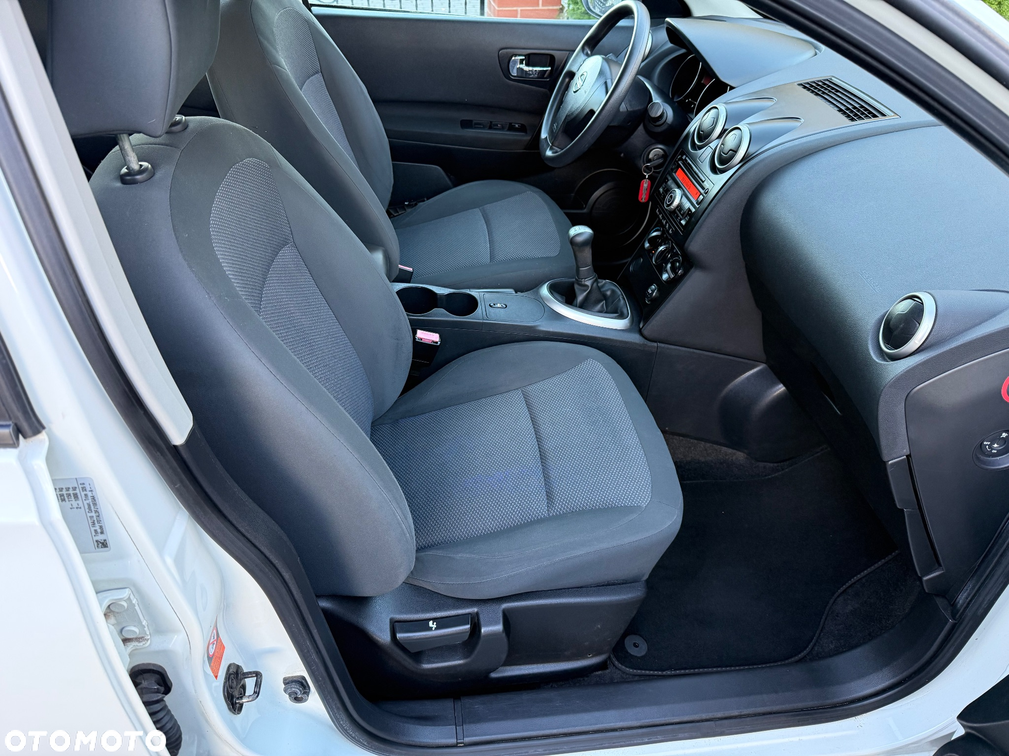 Nissan Qashqai - 16
