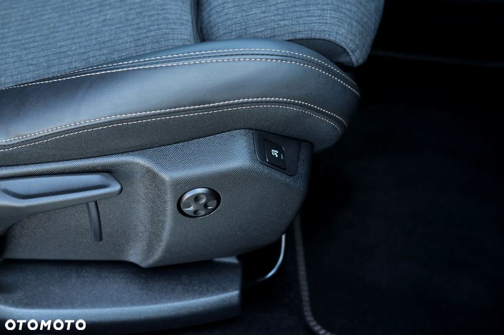 Peugeot 3008 THP 165 EAT6 Stop & Start Allure - 20