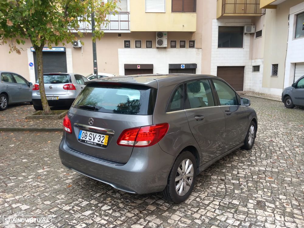 Mercedes-Benz B 180 d Urban - 3
