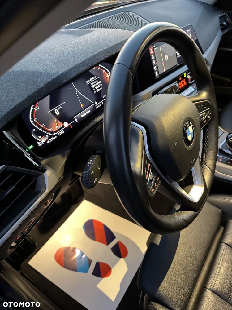 BMW Seria 3 320d xDrive Advantage sport - 31