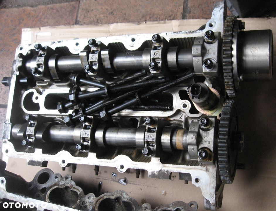 głowica lewa + prawa JAGUAR S-TYPE 3.0 benzyna RFXW4E-6090-AF - 3