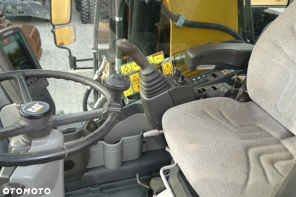 Caterpillar M316D - 27