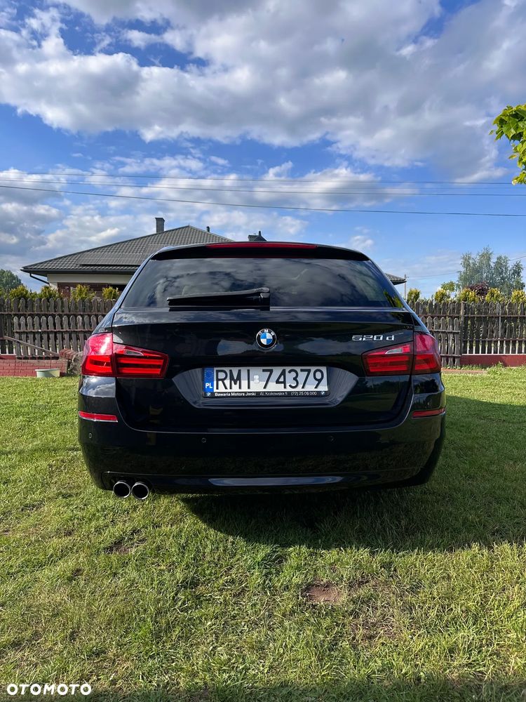 BMW Seria 5 520d - 7