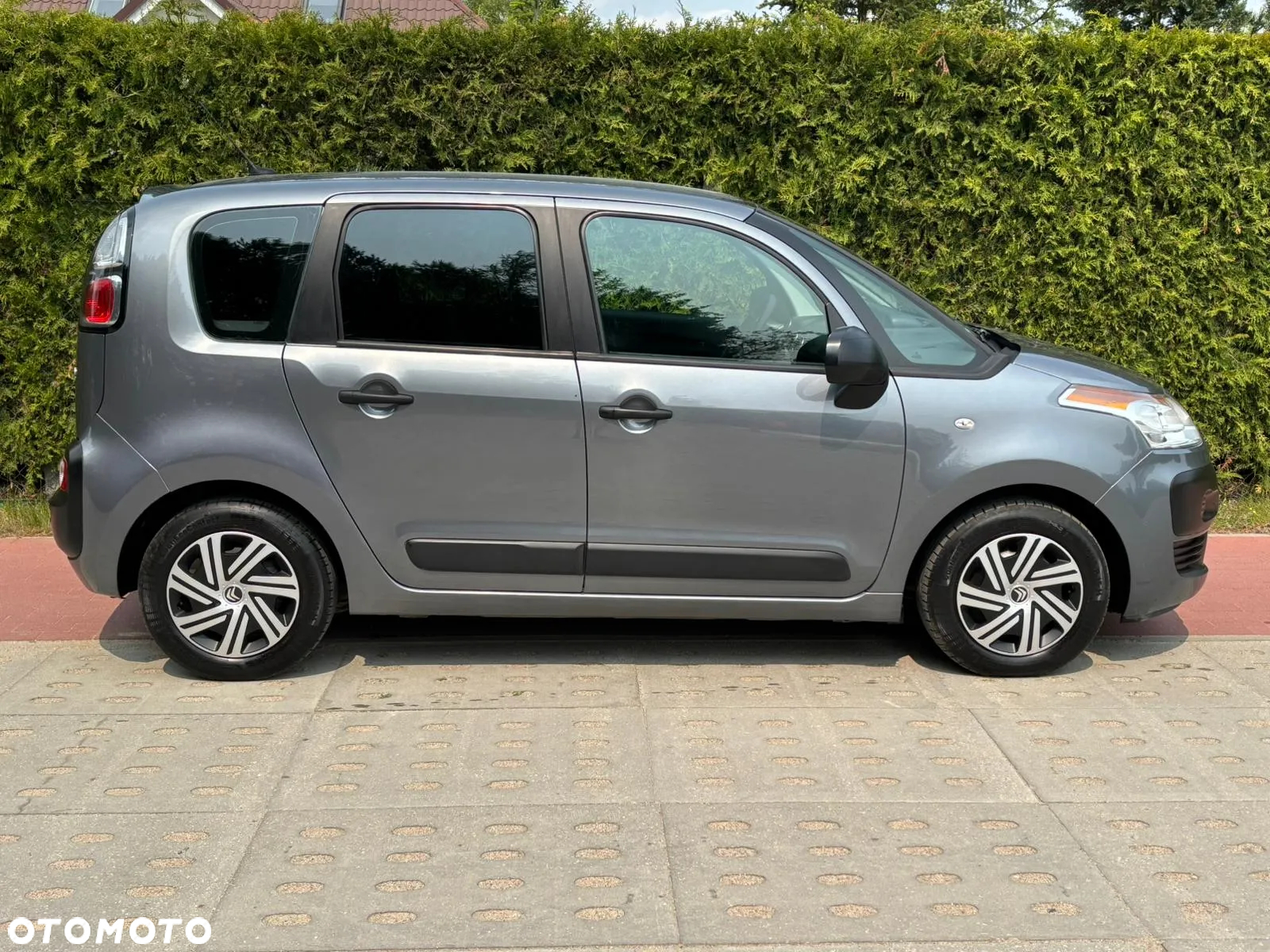 Citroën C3 Picasso 1.4i Attraction - 2