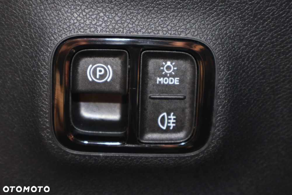 Mercedes-Benz GLB - 20