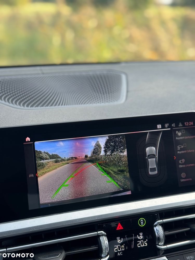 BMW Seria 3 330i M Sport - 34