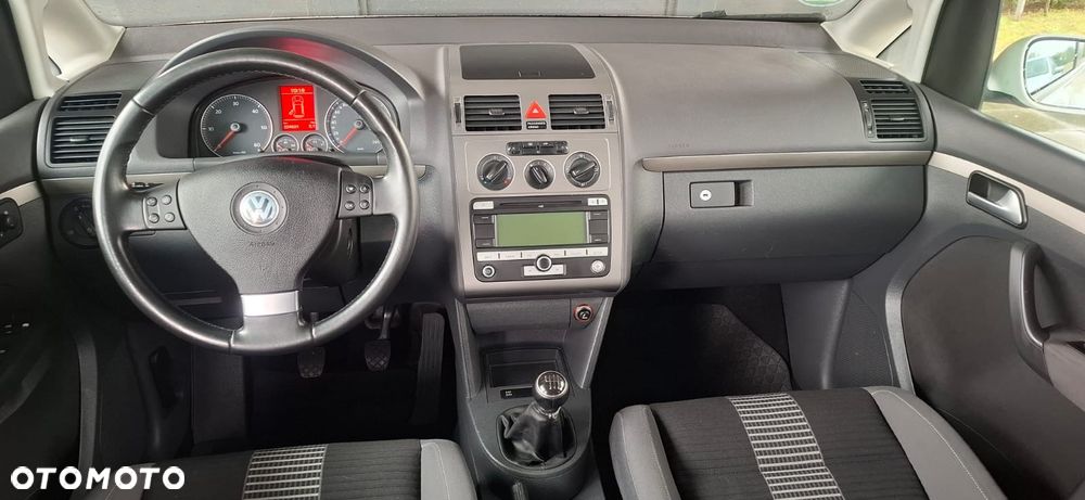 Volkswagen Touran 2.0 TDI United - 14