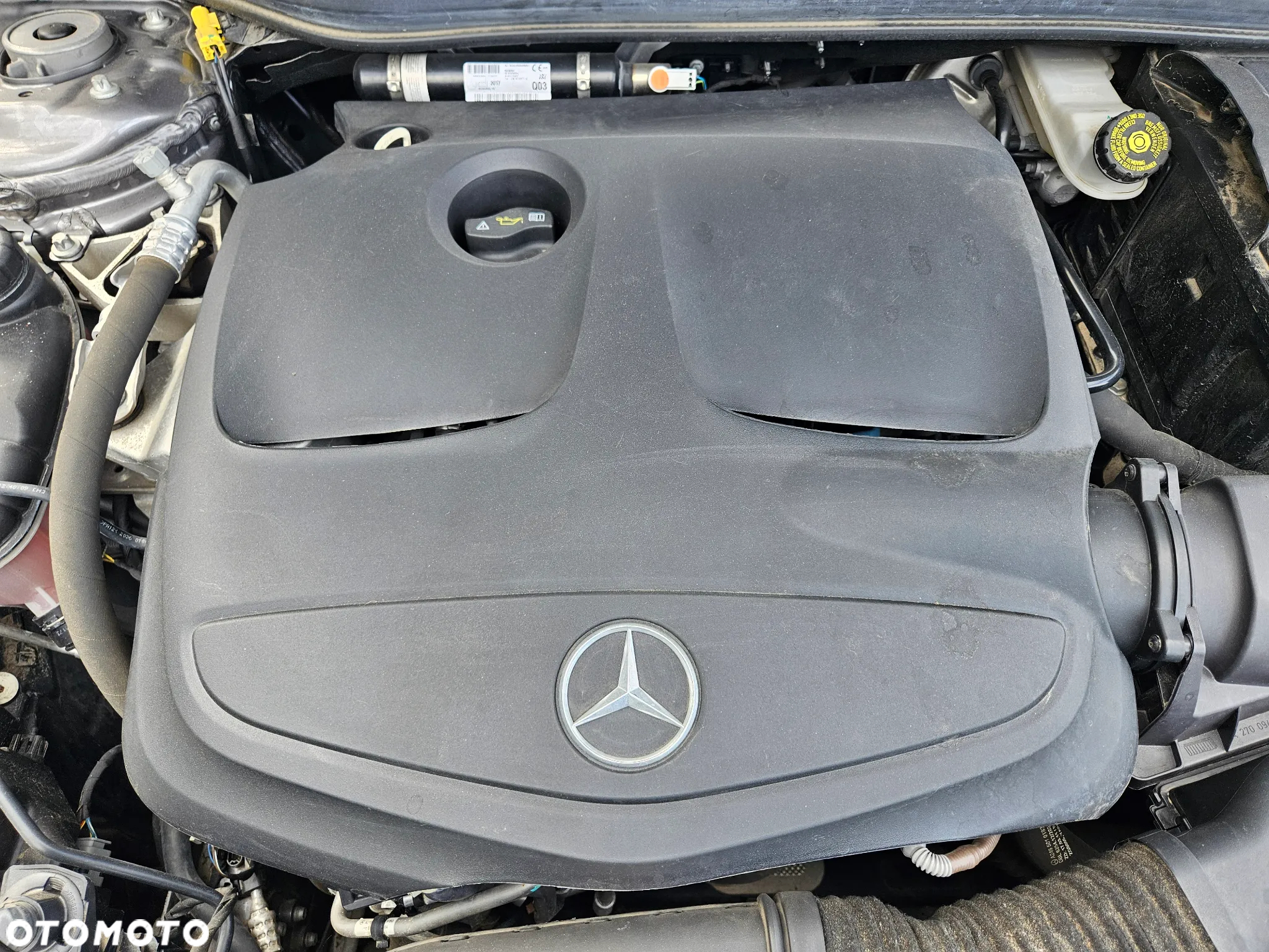Mercedes-Benz GLA 180 UrbanStyle Edition - 31