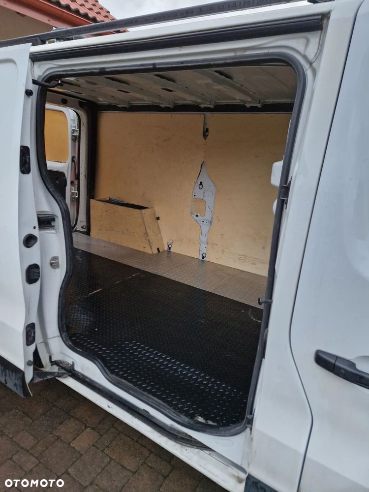 Renault Trafic - 10