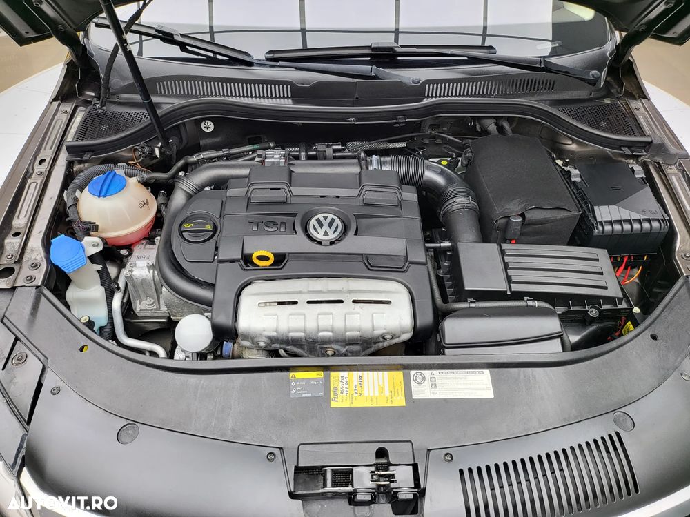 Volkswagen Passat CC 1.4 TSI BlueMotion Technology DSG - 19