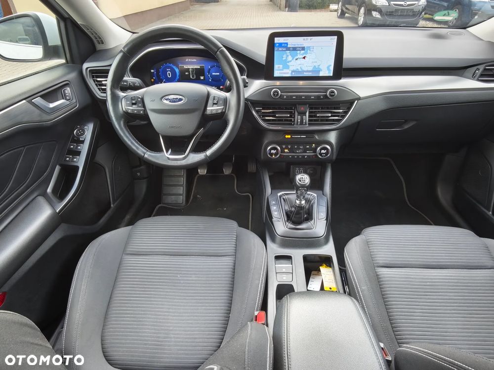 Ford Focus 1.5 EcoBlue STart-Stopp-System TITANIUM X - 24