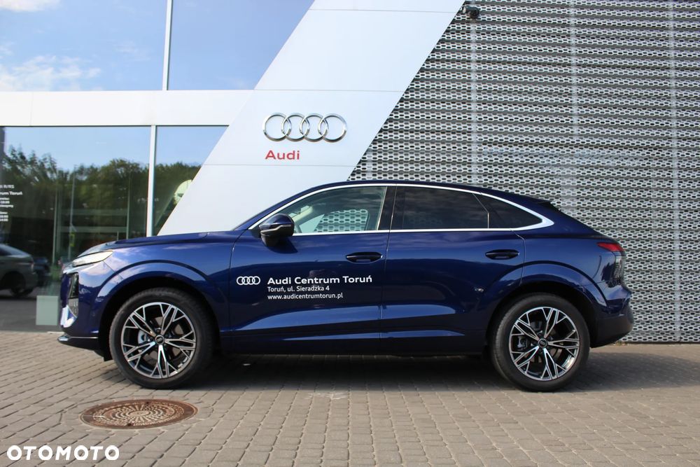 Audi Q3 Sportback 35 TFSI mHEV S-Line S tronic - 4